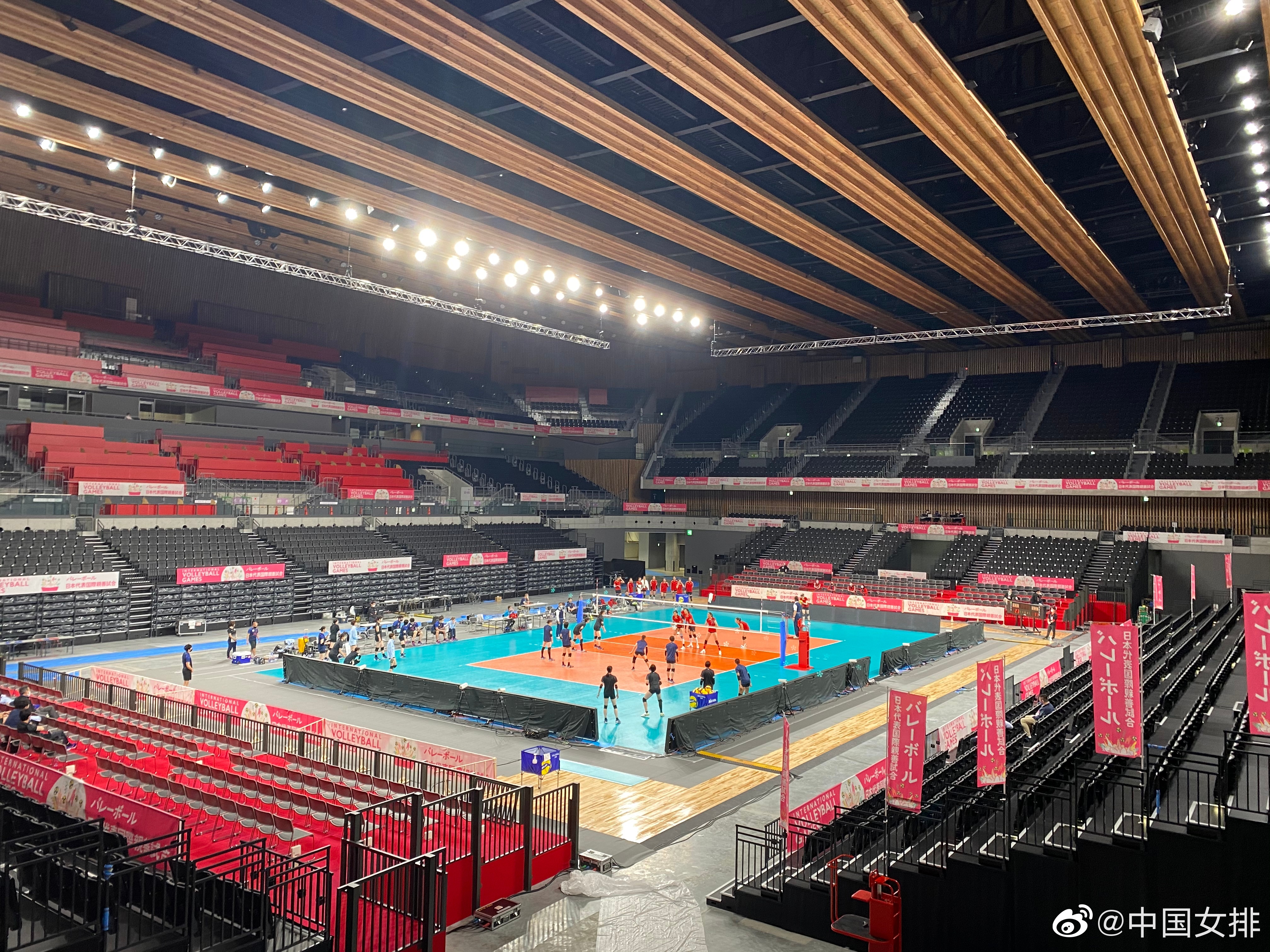 2019年日本排球世界杯（中國女排奧運場館找感覺，教學(xué)賽5比0擊敗日本）