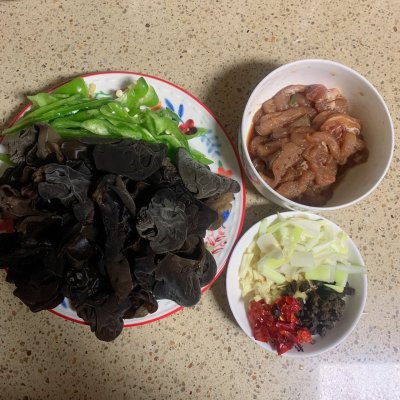 学会木耳炒肉，早餐不用愁