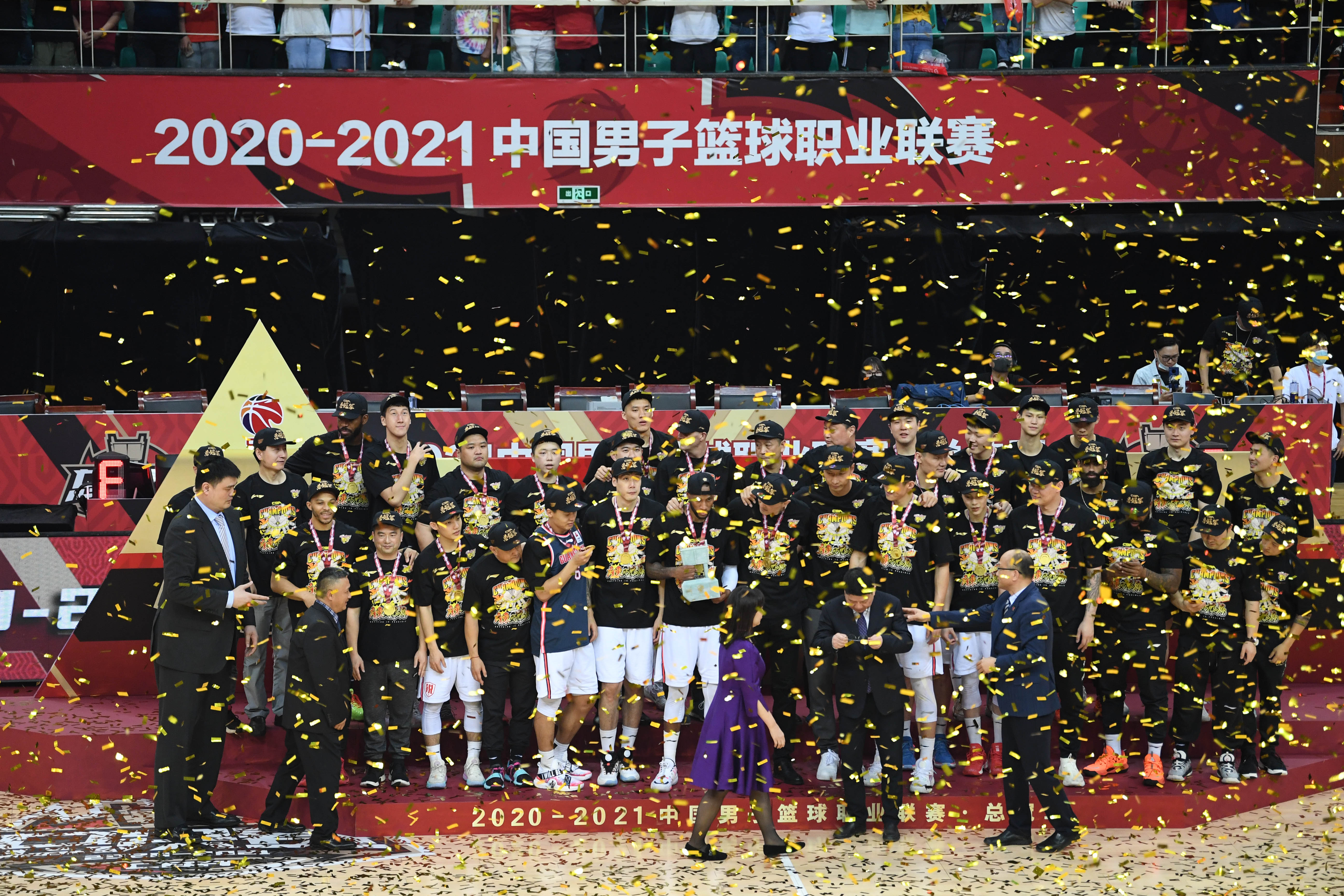 篮球——cba总决赛:广东东莞大益队夺冠