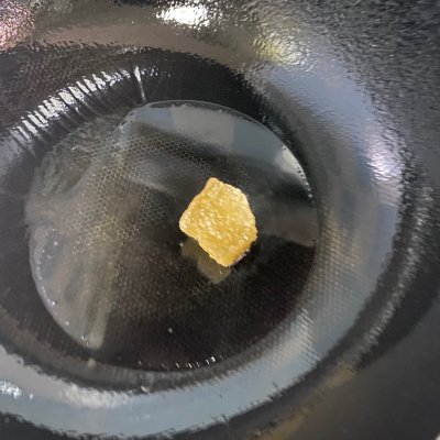 红烧排骨怎样做（排骨买回来这样做比外面的还好吃）