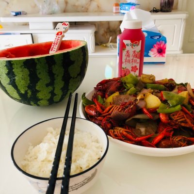 十三香龍蝦做法,