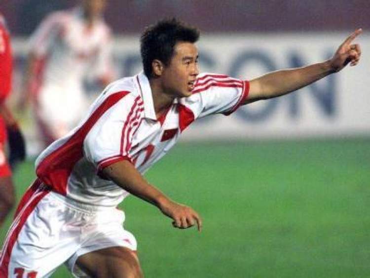 2002年世界杯中國隊首發（國足02世界杯回憶殺：6人執教國字號，黑子已逝，范大將軍成網紅）