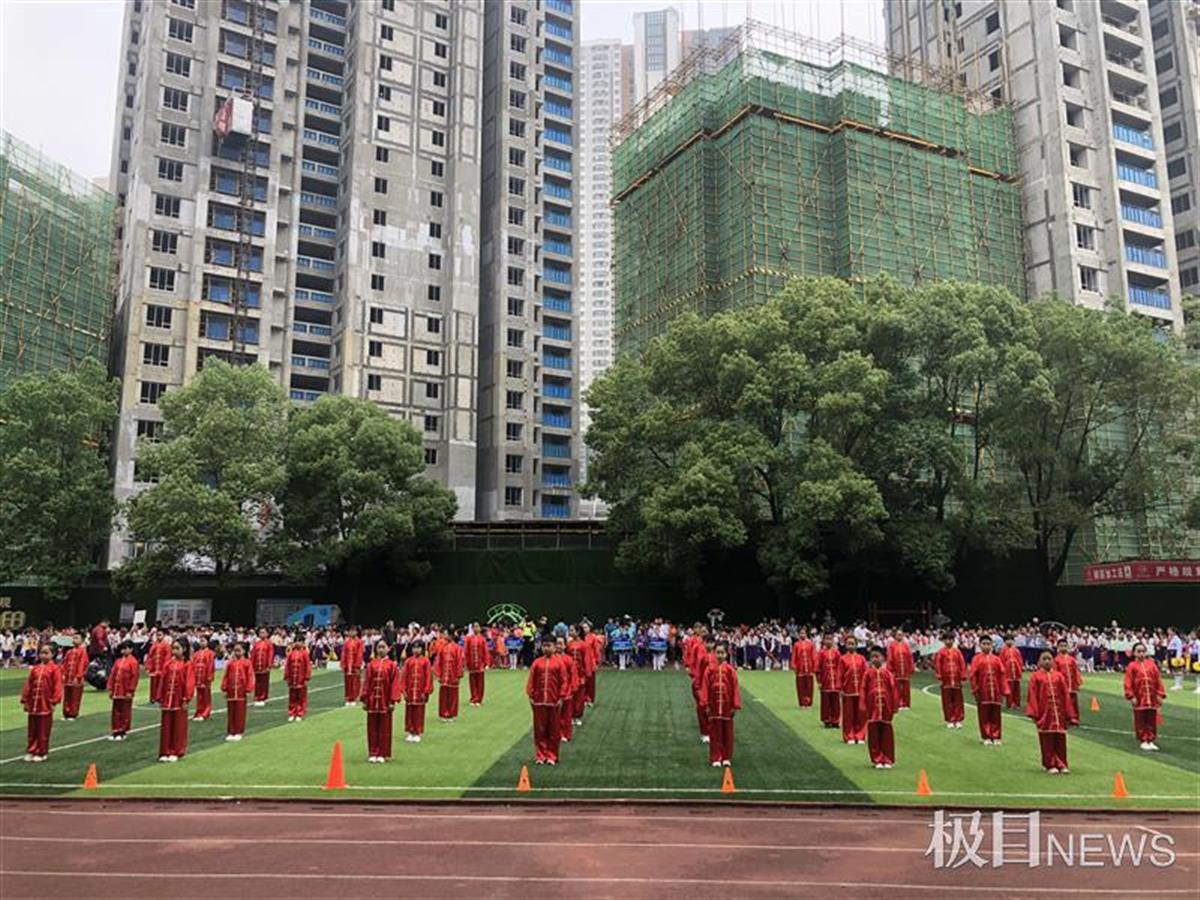 西大足球队(2021年汉阳区校园足球联赛启幕，将在本学期结束前筛选出优秀队伍)