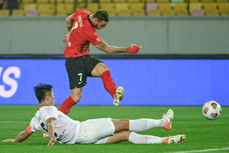 中超第四轮大连人vs天津津门虎（亚泰爆冷平海港 大连人勇擒津门虎）-趣拿体育