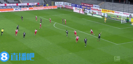 德甲直播哪里看经c77 tv（德甲-莱万进球+失空门穆勒助攻萨内进球 拜仁2-2弗莱堡）