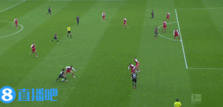 德甲直播哪里看经c77 tv（德甲-莱万进球+失空门穆勒助攻萨内进球 拜仁2-2弗莱堡）