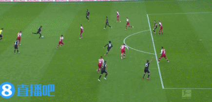 德甲直播哪里看经c77 tv（德甲-莱万进球+失空门穆勒助攻萨内进球 拜仁2-2弗莱堡）