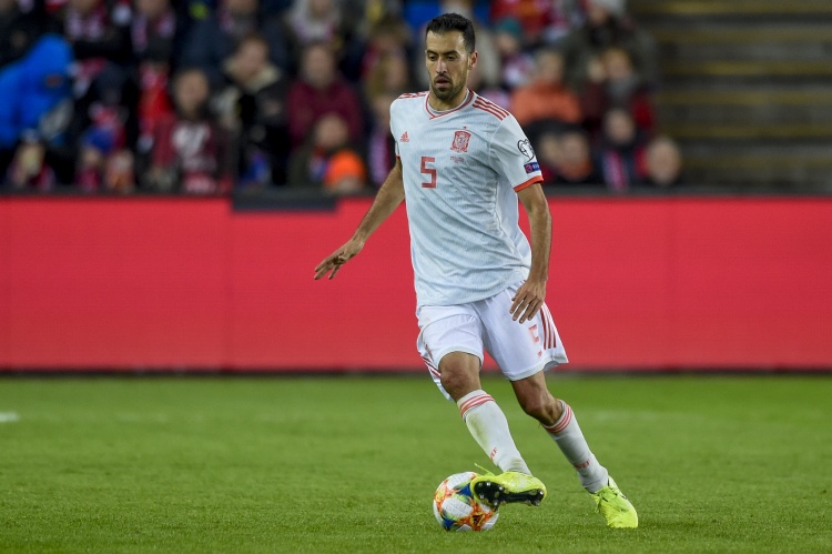 2012欧洲杯西班牙名单（2012年欧洲杯夺冠的西班牙阵中，目前只有布斯克茨还在国家队）