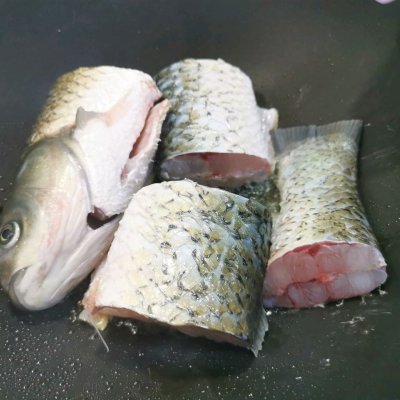 紅燒魚頭的做法,紅燒魚頭的做法 最正宗的做法