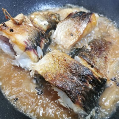 紅燒魚頭的做法,紅燒魚頭的做法 最正宗的做法
