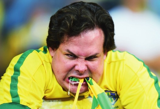 2014世界杯巴西德国央视(《50经典神战》第四十七期 巴西1比7德国 战车碾桑巴)