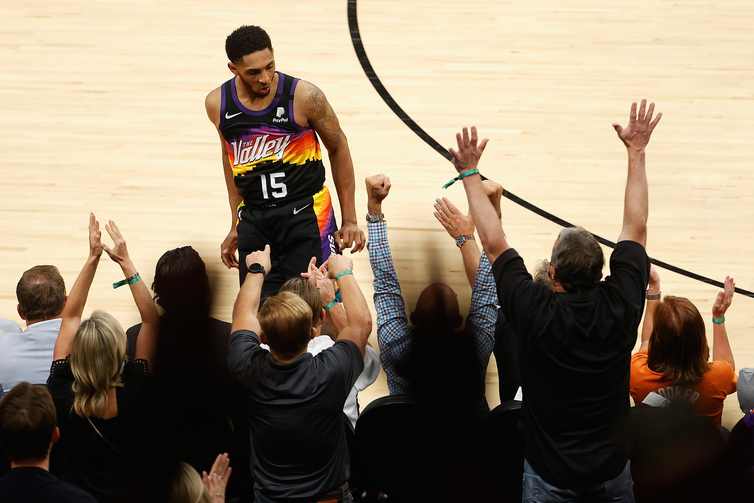 最强nba为什么qq登不上去(特写｜“连CBA都打不了”的佩恩，送走了湖人和詹姆斯)