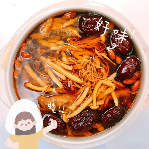 虫草花煲汤要提前泡吗 虫草花可以和什么一起煲汤