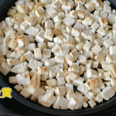 用馒头做披萨怎么做家庭做法（教你做鲜味无敌的馒头披萨）
