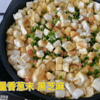 用馒头做披萨怎么做家庭做法（教你做鲜味无敌的馒头披萨）
