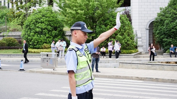 大方一中2017高考成绩(大方一中2021年高考喜报)-爱妻自媒体