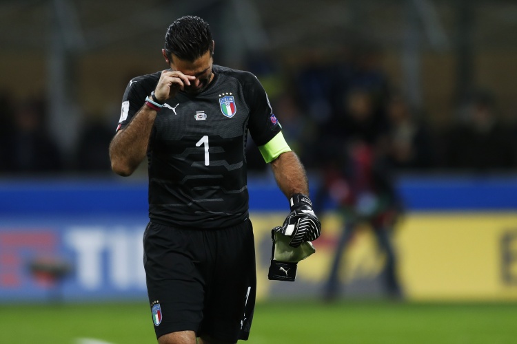 布冯18世界杯（若日尼奥：永远不会忘记18年意大利无缘世界杯时布冯的哭泣）