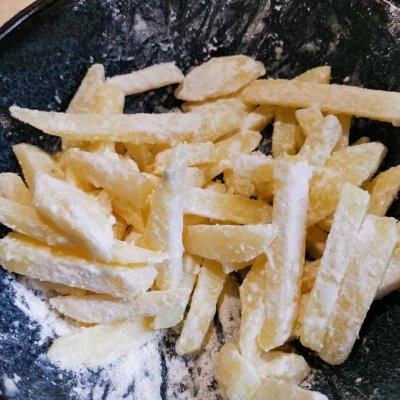自制薯?xiàng)l,自制薯?xiàng)l怎么做又脆好吃