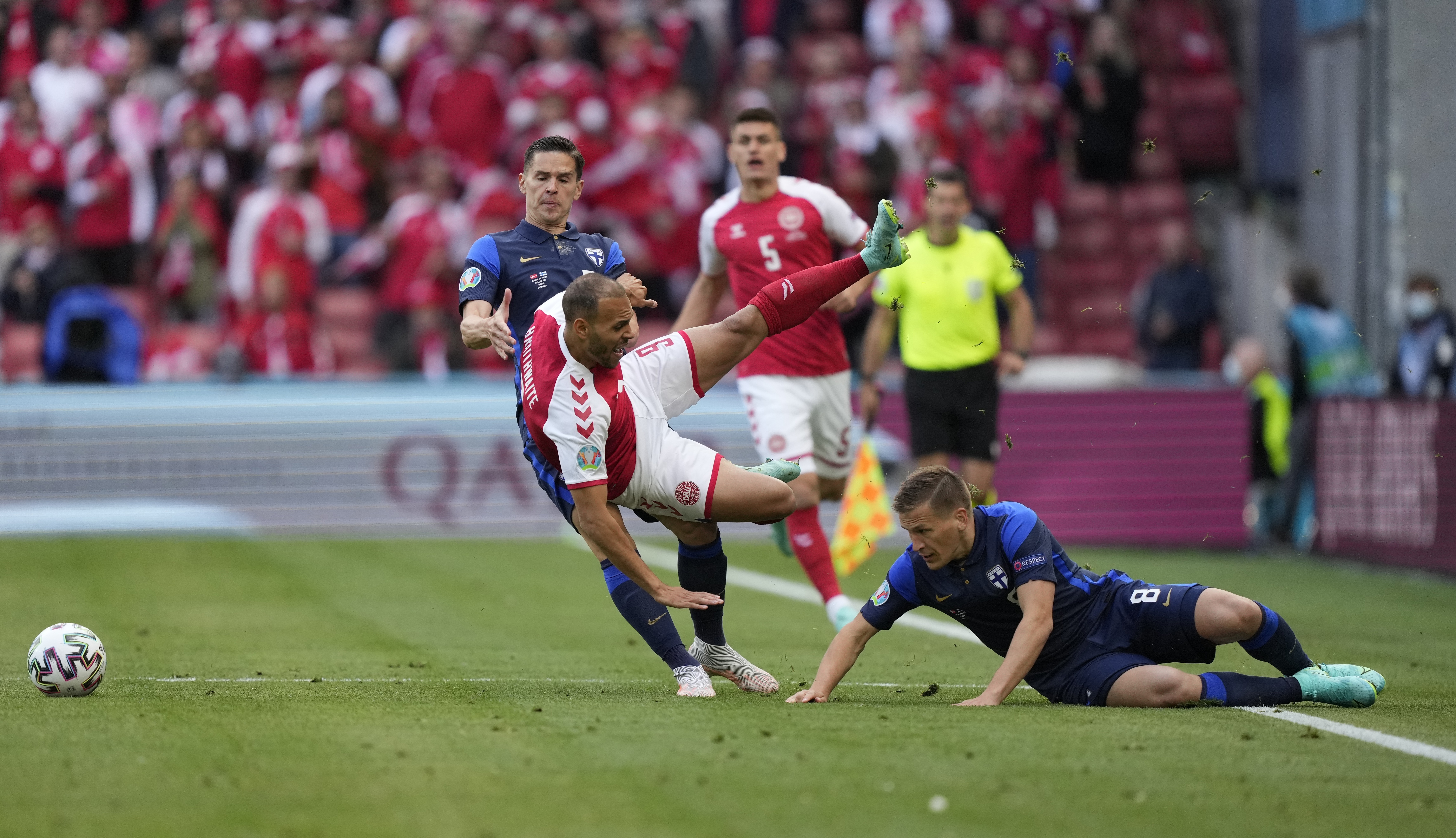 欧洲杯丹麦vs芬兰直播图文（丹麦0-1芬兰，芬兰欧洲杯首球，埃里克森休克后已状态稳定）-华海博客