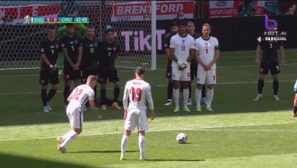 欧洲杯·战报｜英格兰1:0复仇克罗地亚，“快乐足球”代言人斯特林破门