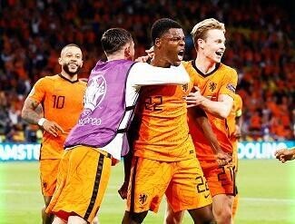欧洲杯：荷兰3:2乌克兰
