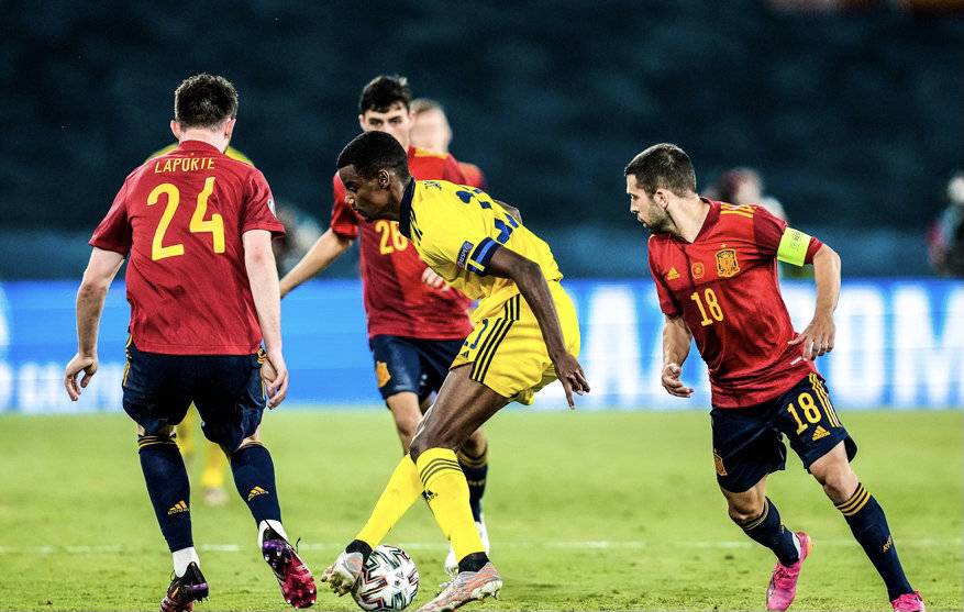 西班牙vs瑞典最新战报(碾压控球 一次次浪射 西班牙0:0闷平瑞典)