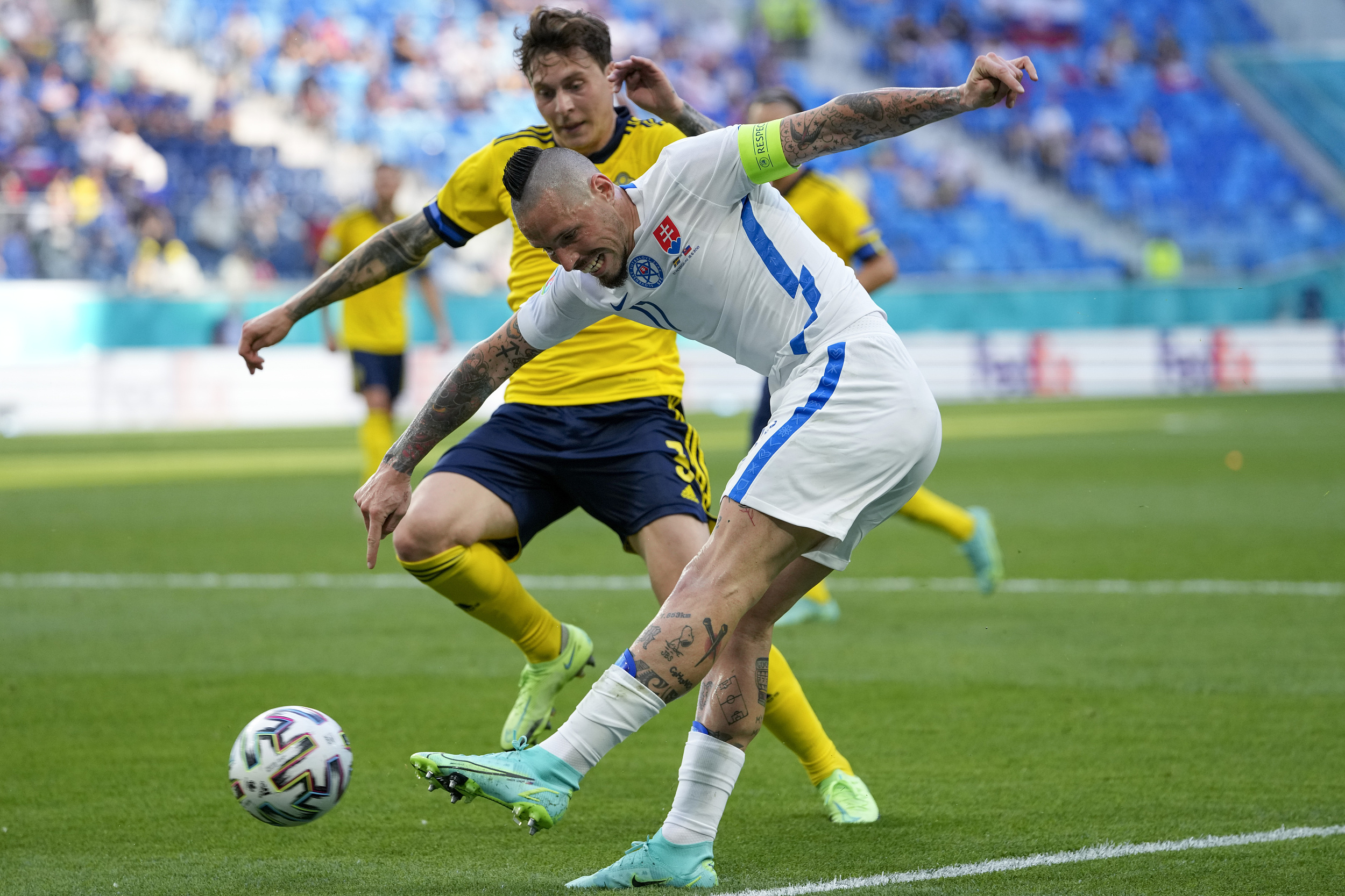 瑞典男足排名第几名(欧洲杯至今最无聊比赛！瑞典1-0斯洛伐克，三人效力中超)