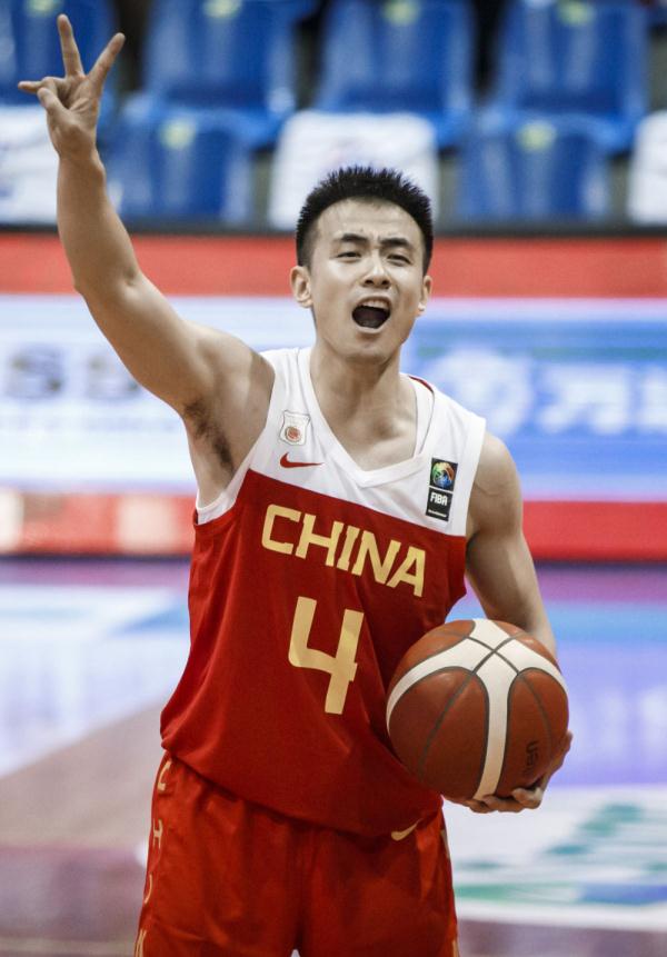 篮球｜亚洲杯预选赛：中国战胜日本