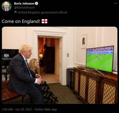 英国首相来不来世界杯(英格兰复仇送德国队回家！约翰逊坐办公室桌子上看球被吐槽)
