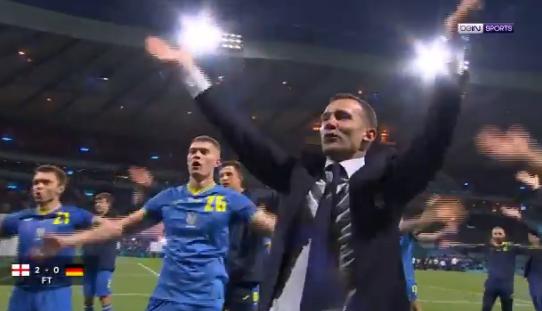 史上首次晋级欧洲杯八强！乌克兰2:1加时赛绝杀瑞典，舍甫琴科飞奔激动庆祝