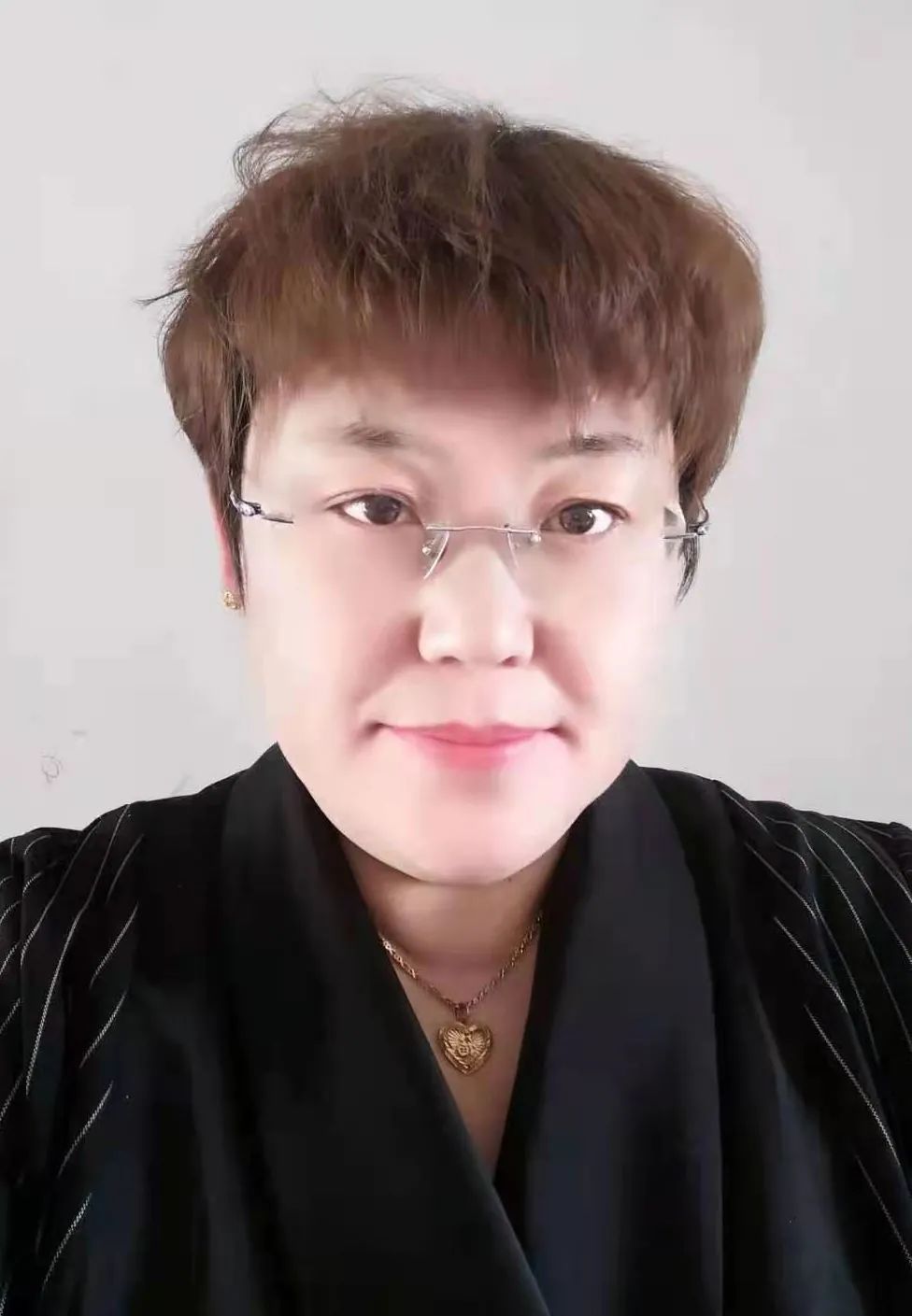 张佳怡名字的含义 _飞翔号