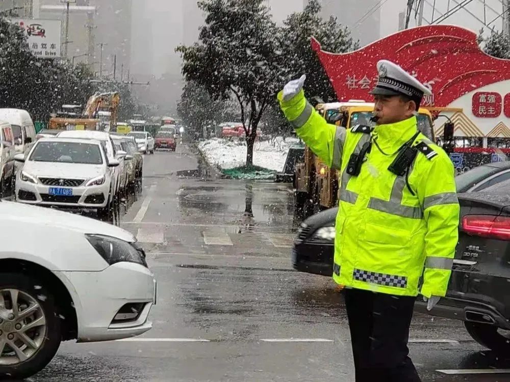 魏宁(“陕西好人榜”——西安公安交警长安大队城区中队魏宁)