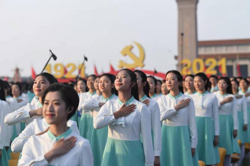 四名领诵员是谁？三千学生合唱如何形如一人？庆祝大会揭秘来了