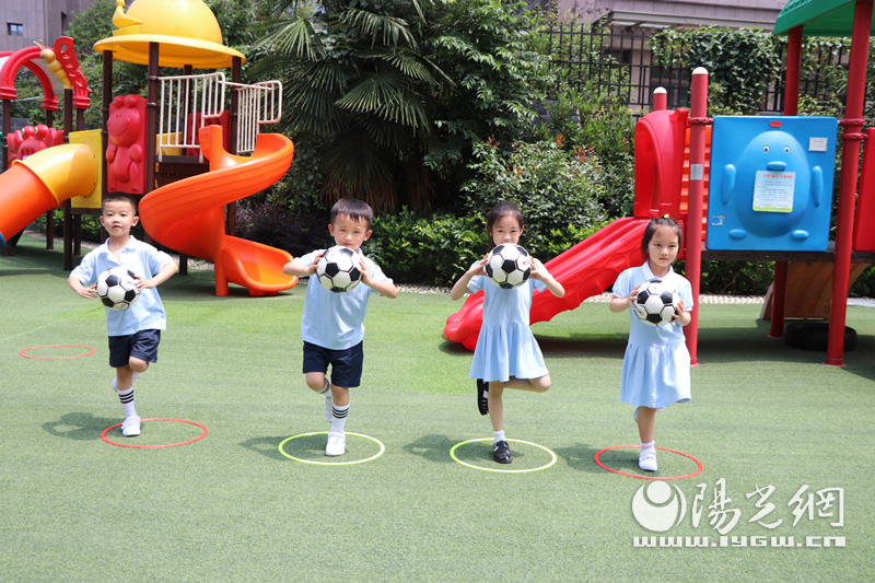足球pda測(cè)試是什么（漢臺(tái)區(qū)西關(guān)幼兒園開(kāi)展期末PDA足球測(cè)試）