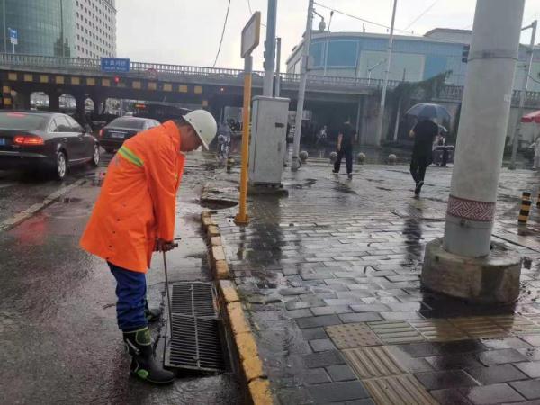 北京最大降雨落在白云观 排水集团升级防汛二级响应(北京遭遇今年以来最大降雨)