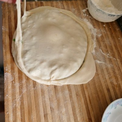 韭菜蛋饼怎么做（做好韭菜鸡蛋饼有色有香又有味）