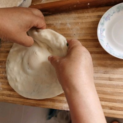 韭菜蛋饼怎么做（做好韭菜鸡蛋饼有色有香又有味）