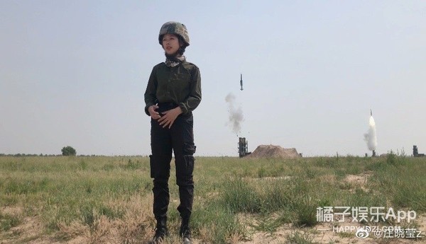 千里挑四！出现在文艺汇演上的领诵员冯琳，会是下一个王冰冰吗？