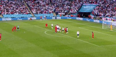 半场：英格兰1-1丹麦，达姆斯高世界波，萨卡造克亚尔乌龙