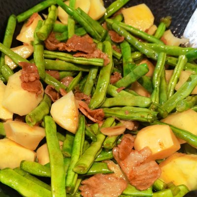 土豆豆角燉肉,土豆豆角燉肉的家常做法大全