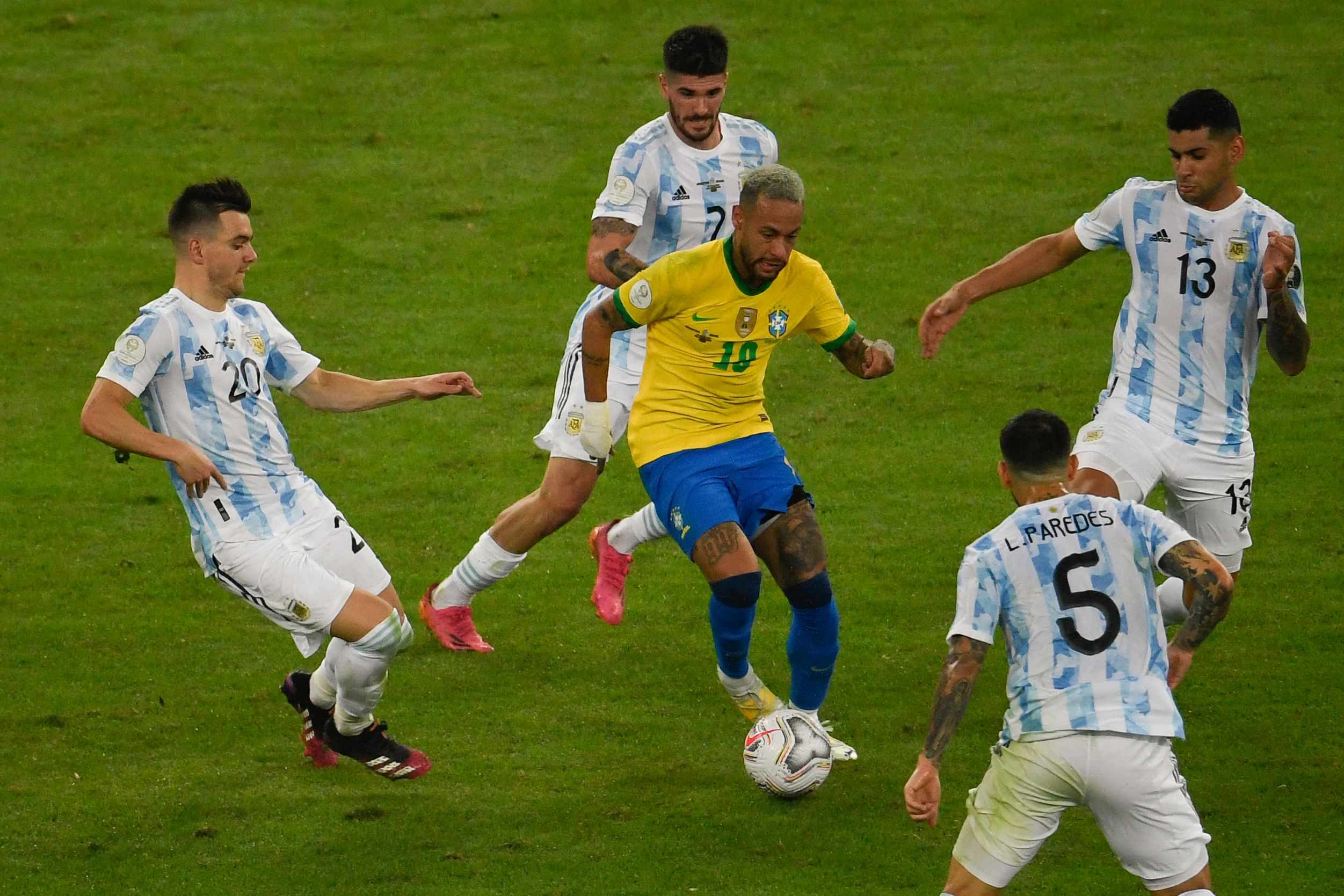 告慰马拉多纳英灵！阿根廷1-0巴西，梅西圆梦美洲杯冠军