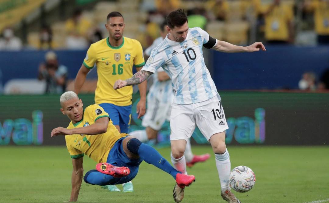 梅西终圆梦！阿根廷1:0击败巴西28年后再夺美洲杯冠军