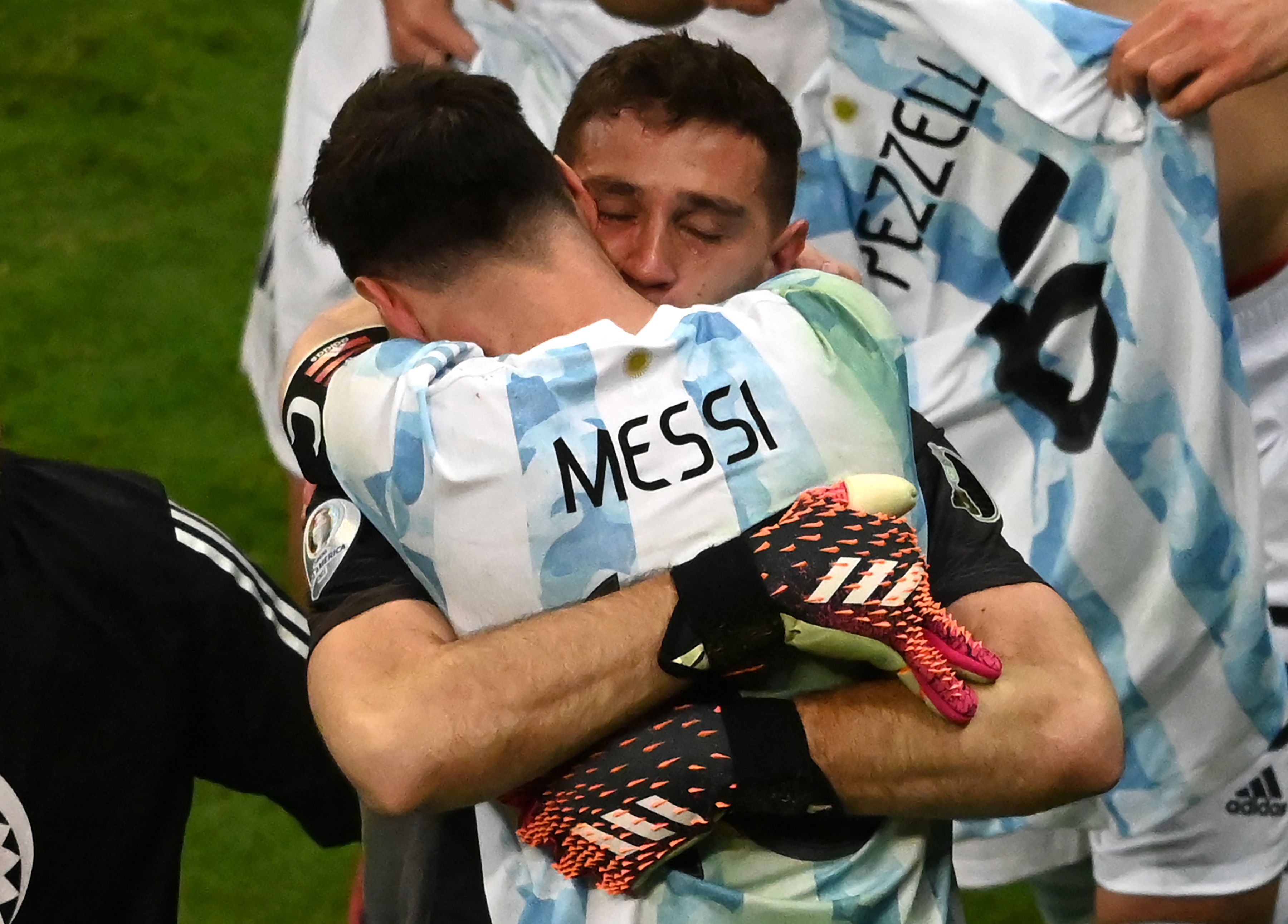 梅西踢了多少场世界杯(特写｜15年了，梅西终于与阿根廷和解，与自己和解)