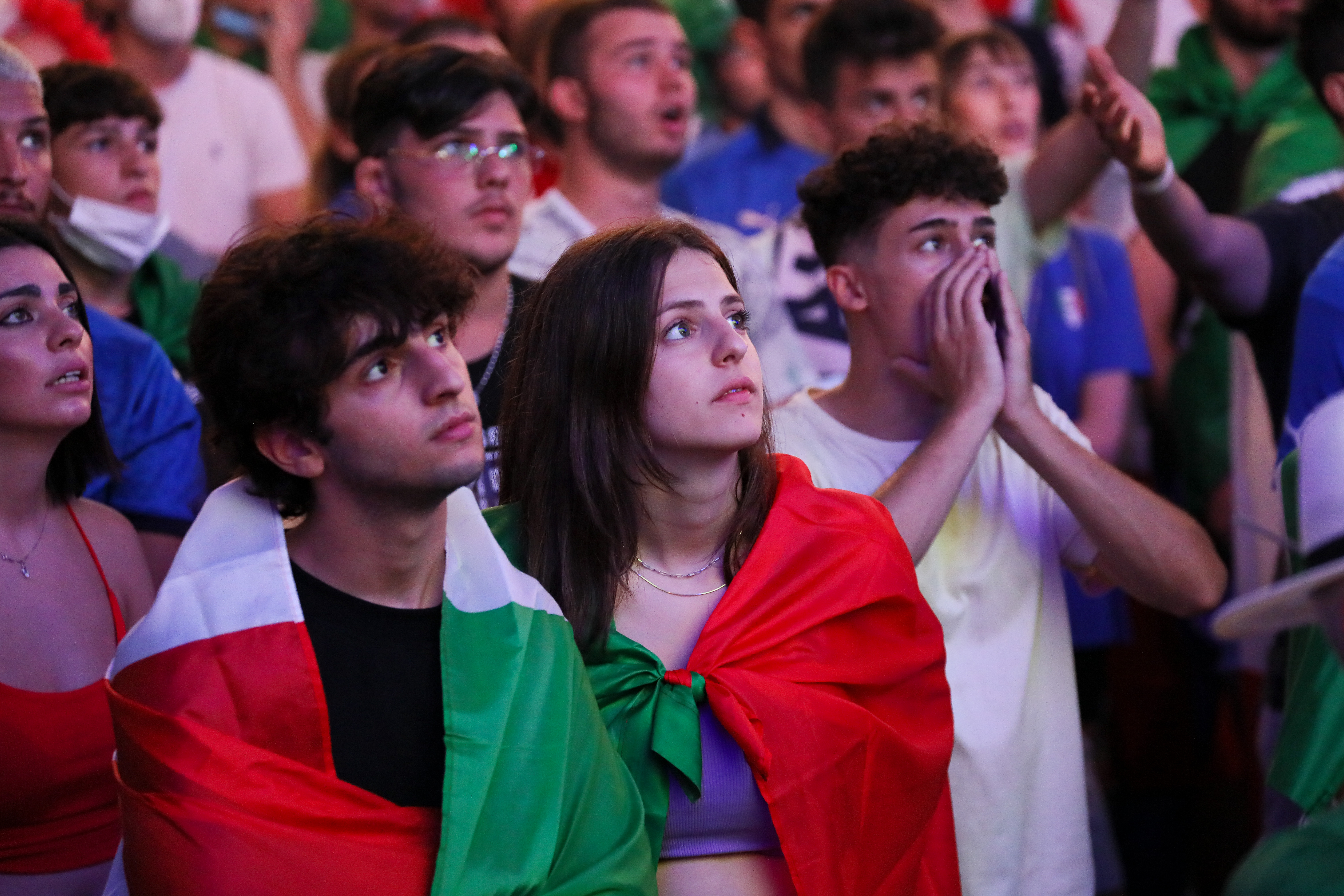 欧洲杯都是足球吗（意大利点球大战击败英格兰！53年后再夺欧洲杯冠军）