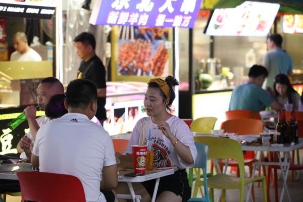 上海夜市摊位出租信息（上海夜市摊位多少钱一个月）