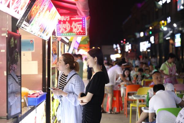 上海夜市摊位出租信息（上海夜市摊位多少钱一个月）