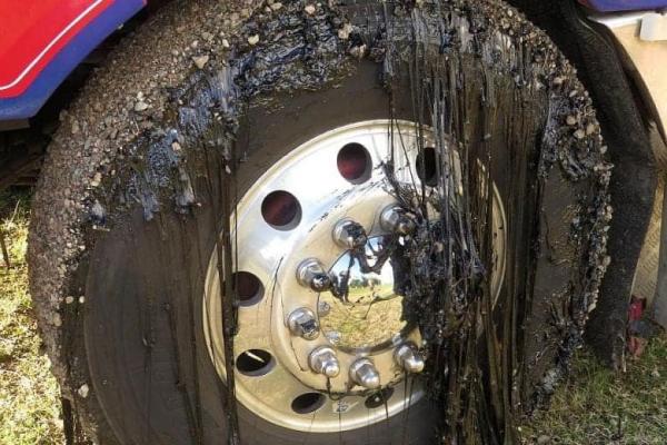 科威特溫度爆表（科威特73℃高溫把汽車烤化了？太陽表示不背鍋）