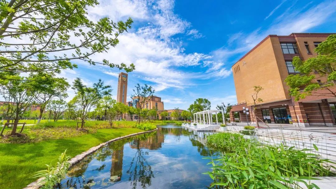 上海中医药大学风景图片