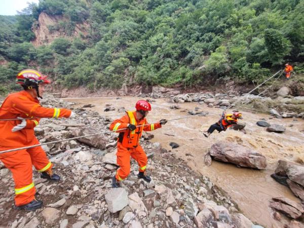 张信哲点赞消防员张信哲9「张信哲点赞消防员张信哲 」