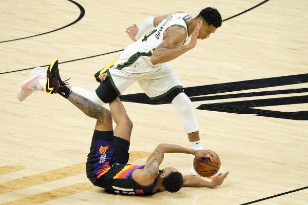 NBA总决赛雄鹿2 2太阳(雄鹿123比119击败太阳，赢下NBA总决赛天王山之战)